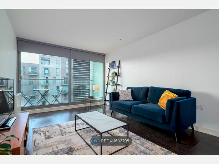 1 Bedroom Flat To Rent In Candy Wharf, London, E3