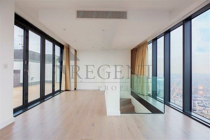 3 Bedroom Apartment To Rent In Legacy Tower, Great Eastern Road, E15