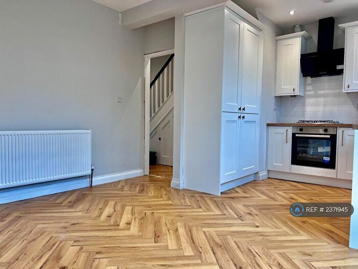 3 Bedroom Terraced House To Rent In Aviemore Way, Beckenham, BR3