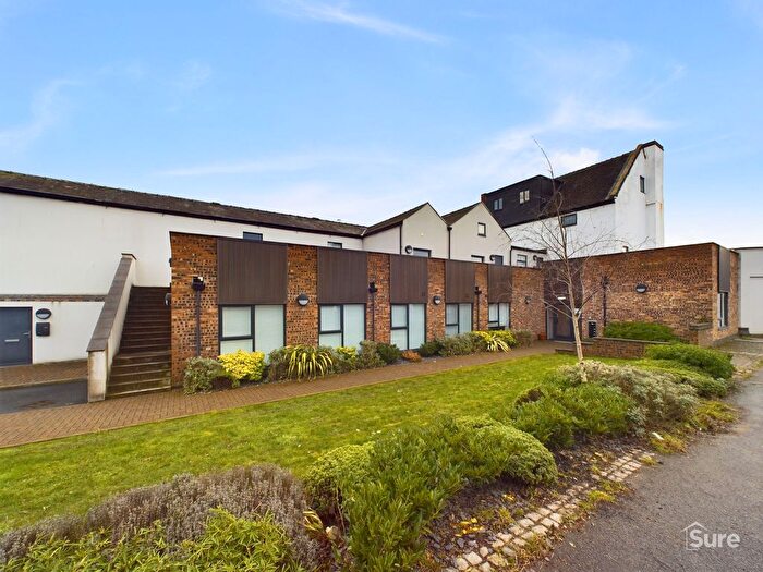 1 Bedroom Flat To Rent In Station Road, Hatton, DE65