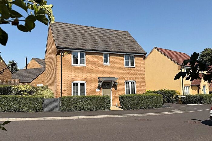 3 Bedroom Detached House For Sale In Atkins Hill, Wincanton, Somerset, BA9