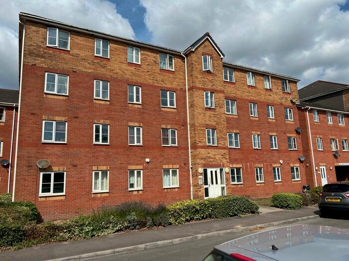 2 Bedroom Flat To Rent In Beaufort Square, Splott, Cardiff, CF24