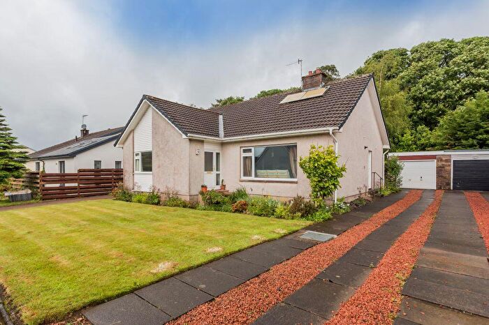 3 Bedroom Bungalow For Sale In Beauly Crescent, Kilmacolm, PA13