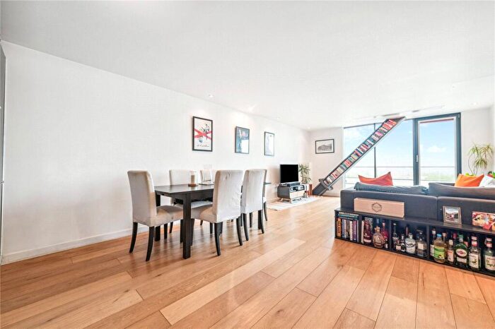 2 Bedroom Apartment To Rent In St. John's Hill, SW11