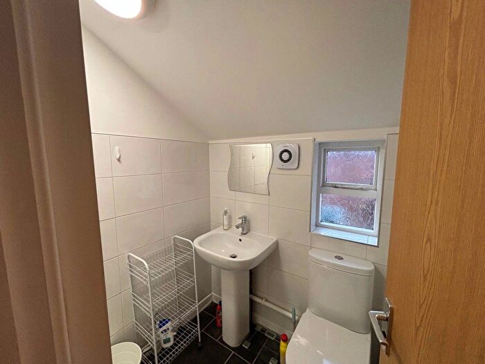 5 Bedroom Property To Rent In Teversal Avenue, Lenton, NG7