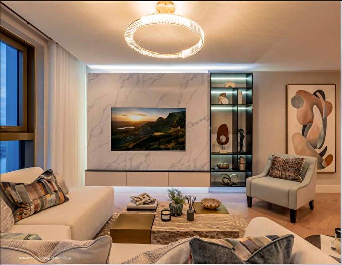 2 Bedroom Flat For Sale In Marsh Wall, London, E14