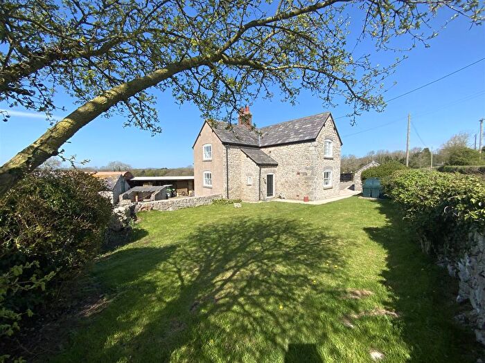 3 Bedroom Property To Rent In Garneddwen Lane, Lixwm, Holywell, CH8