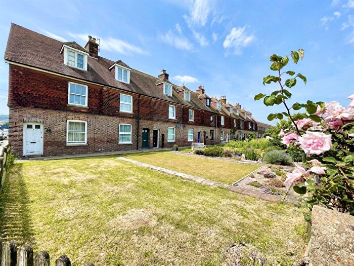 3 Bedroom Terraced House For Sale In Eastbridge Road, Newhaven, BN9