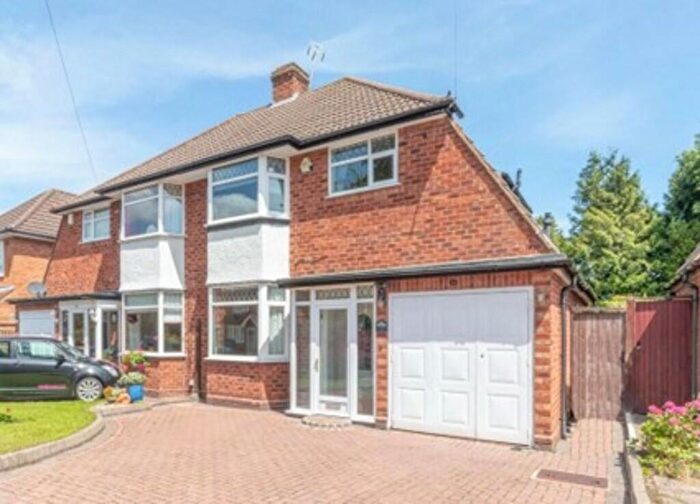 3 Bedroom Semi-Detached House To Rent In St. Gerards Road, Solihull, B91