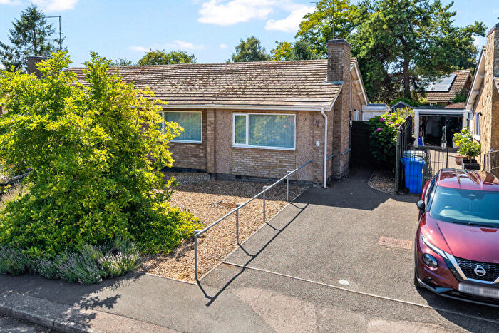 2 Bedroom Semi-Detached Bungalow For Sale In Thurburn Close, Little Cransley, NN14