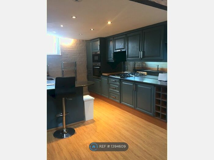 1 Bedroom Flat To Rent In Stokes Croft, Bristol, BS1