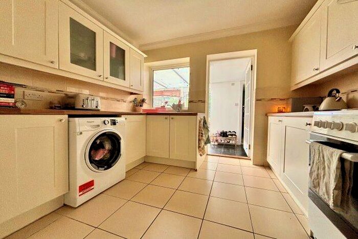 2 Bedroom Semi-Detached House To Rent In Leeds Square, Gillingham, ME8