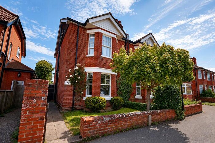 5 Bedroom Semi-Detached House For Sale In Shirley, Southampton, SO15