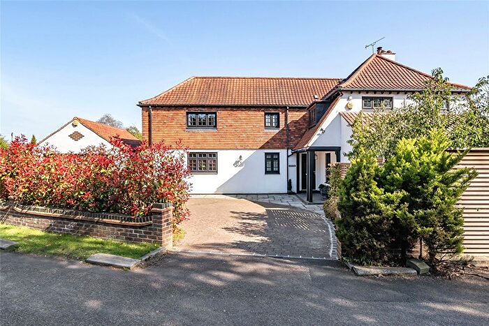 4 Bedroom Detached House For Sale In The Drive, Chislehurst, BR7