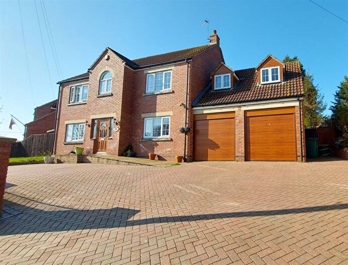5 Bedroom Detached House For Sale In Sunnybank, Rippingale, PE10