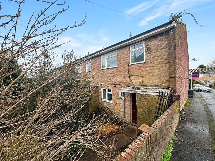 3 Bedroom End Of Terrace House For Sale In Limpsfield Road, South Croydon, CR2