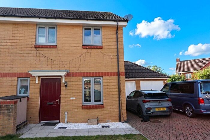 3 Bedroom Semi-Detached House To Rent In Sorrel Place, Stoke Gifford, Bristol, South Gloucestershire, BS34