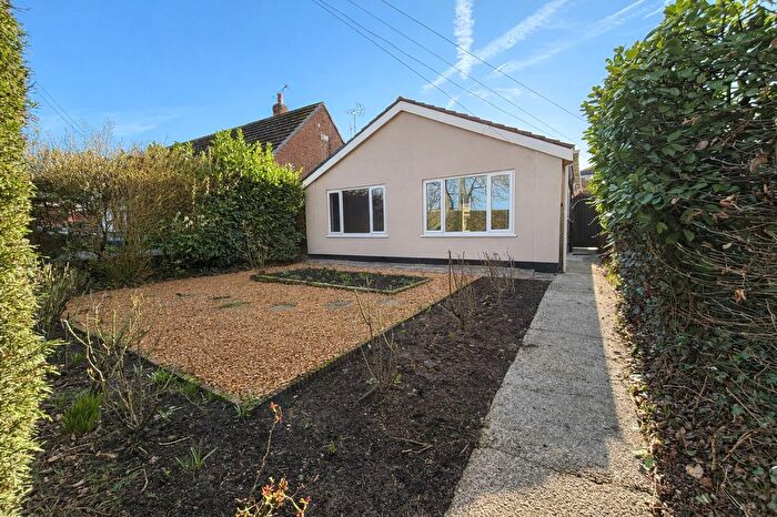 2 Bedroom Detached Bungalow For Sale In Square Lane, Burscough, L40