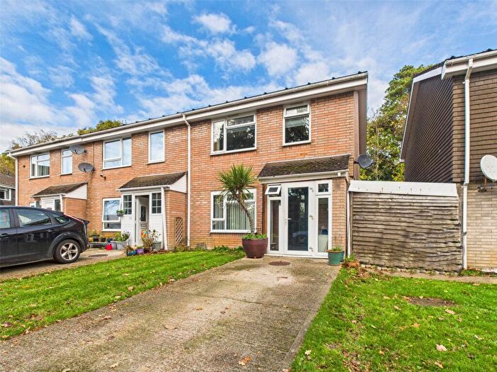 3 Bedroom End Of Terrace House For Sale In Plantation Drive, Walkford, Christchurch, Dorset, BH23
