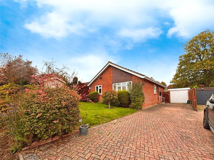 3 Bedroom Bungalow For Sale In Rectory Close, Ewhurst, Cranleigh, GU6