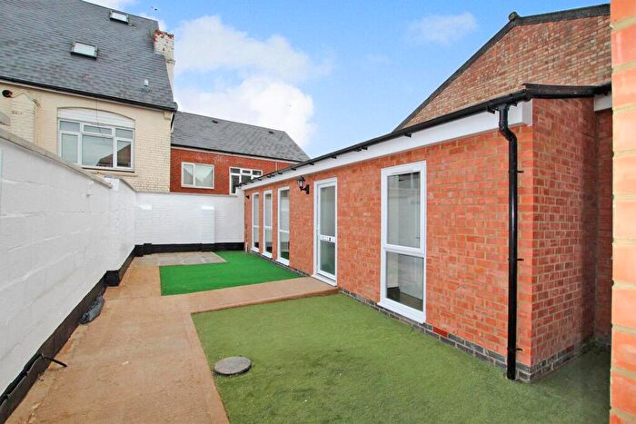 1 Bedroom Bungalow To Rent In Club Street, Kettering, NN16