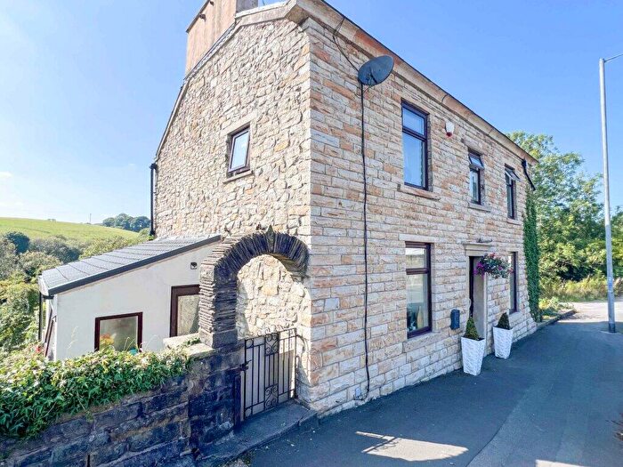 3 Bedroom Detached House For Sale In Blackburn Road, Rising Bridge, Accrington, BB5