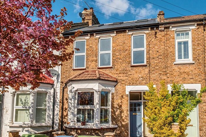 4 Bedroom Terraced House To Rent In Crebor Street, East Dulwich, London, SE22