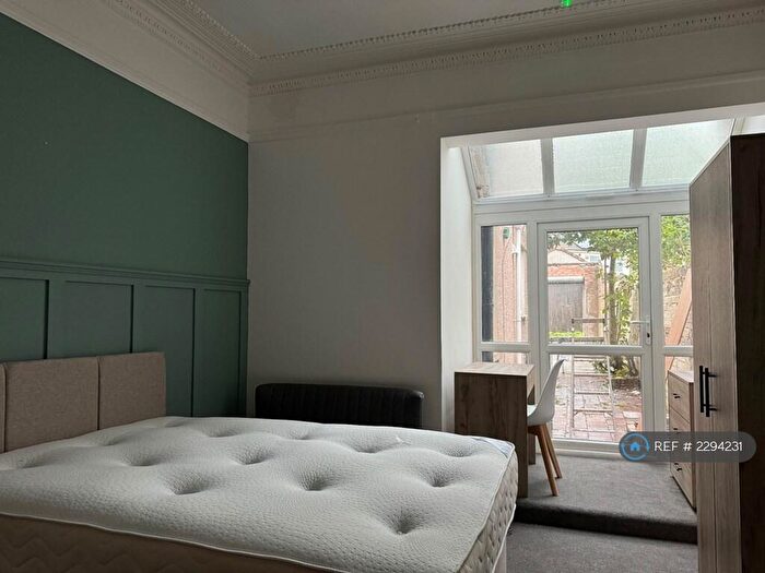 6 Bedroom Terraced House To Rent In Fishponds Road, Bristol, BS16