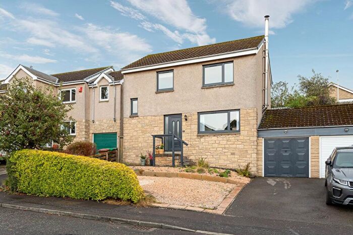 3 Bedroom Detached House For Sale In St. Fillans Crescent, Aberdour, Burntisland, KY3