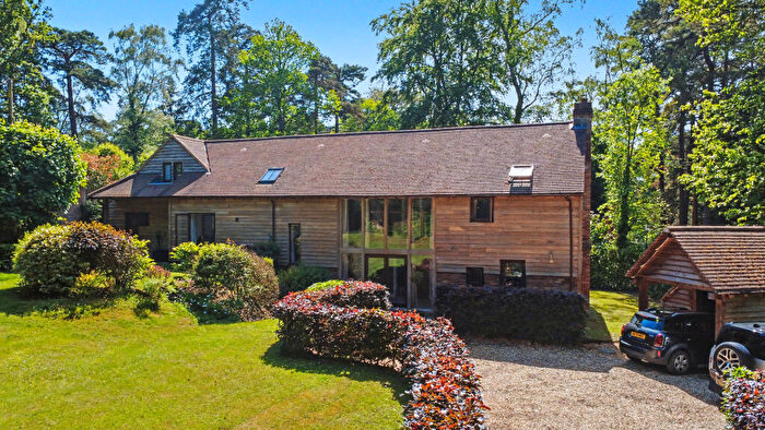 4 Bedroom Detached House For Sale In West Acre Barn, Hill Side Lane, Hill Brow, Liss, Hampshire, GU33