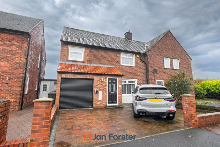 3 Bedroom Semi-Detached House For Sale In Rothley Gardens, Marden Estate, Cullercoats, NE30