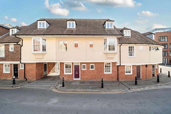 4 Bedroom Town House For Sale In Stour Street, Canterbury, Kent, CT1