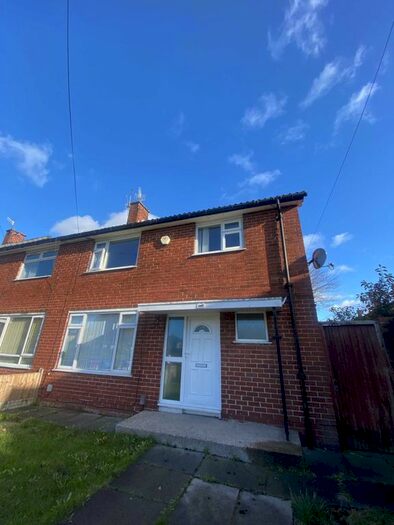 3 Bedroom Semi-Detached House To Rent In Mill Lane, Liverpool, L15