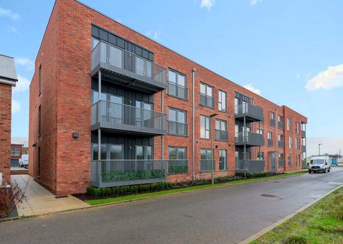 2 Bedroom Flat To Rent In -, Roberts Drive, Graven Hill, C1