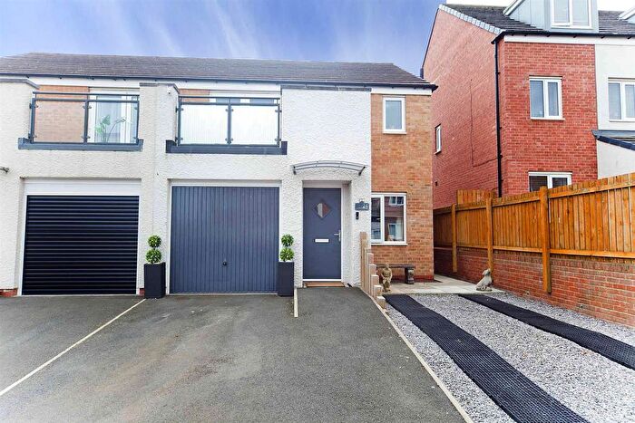 3 Bedroom Semi Detached House For Sale In Celandine Gardens, Hartlepool, TS26