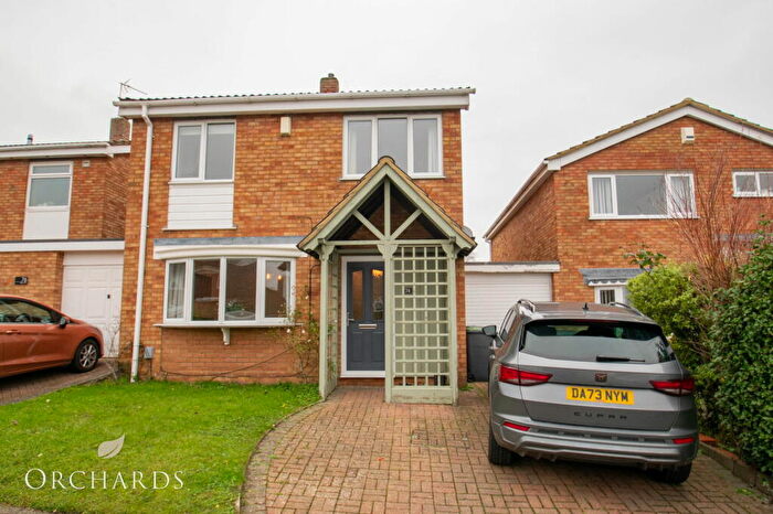 3 Bedroom Link Detached House To Rent In Willow Way, Ampthill, MK45