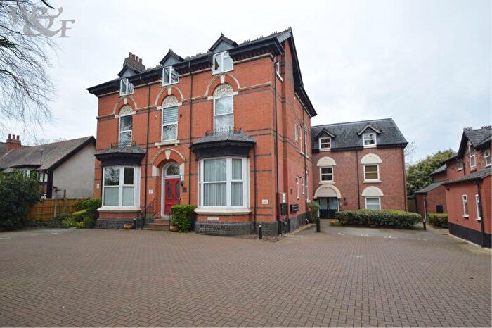 1 Bedroom Flat For Sale In Hollyhurst Court, Birmingham Road, Sutton Coldfield, B72