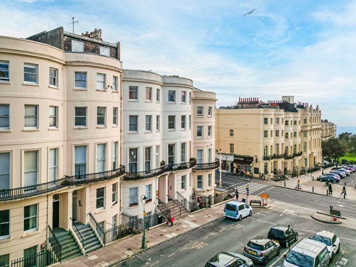 1 Bedroom Flat For Sale In Brunswick Place, Hove, BN3