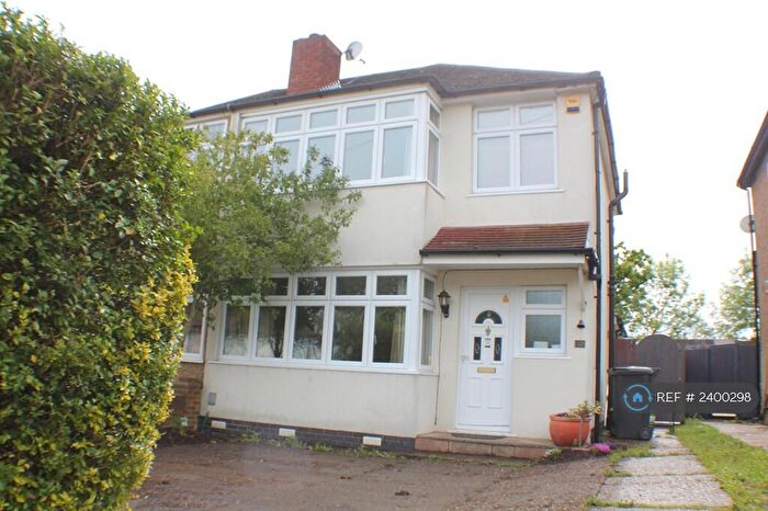 4 Bedroom Semi-Detached House To Rent In Crosslands Road, Epsom, KT19