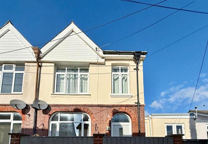 4 Bedroom End Of Terrace House For Sale In Mill Stile, Braunton, EX33