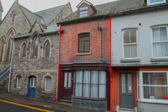 3 Bedroom Terraced House For Sale In Maldwyn House, Llanfair Caereinion SY21