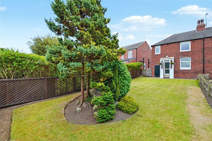 3 Bedroom Semi-detached House For Sale In Royds Lane, Rothwell, Leeds, LS26