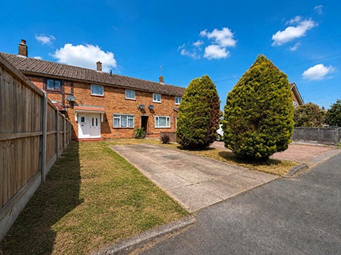 2 Bedroom Terraced House For Sale In Wodecroft Road, Luton, LU3