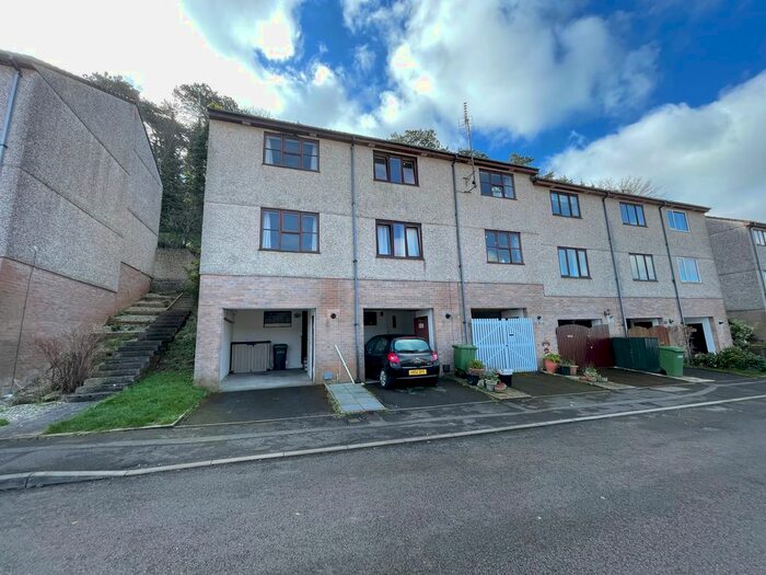 2 Bedroom End Of Terrace House To Rent In Grange Road, Higher Warberys, Torquay, Devon, TQ1