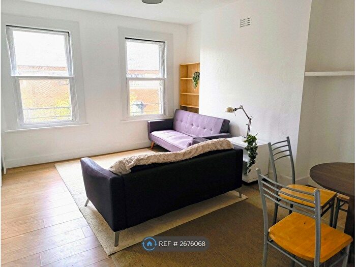1 Bedroom Flat To Rent In Manor Gardens, London, N7