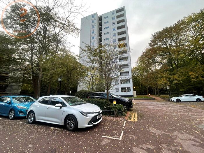 2 Bedroom Flat For Sale In Bisley House, London, SW19