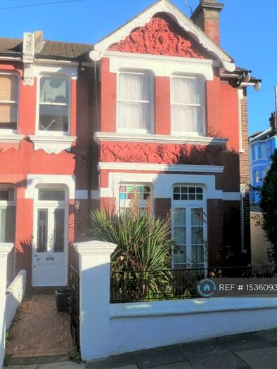 6 Bedroom Semi-Detached House To Rent In Hartington Road, Brighton, BN2