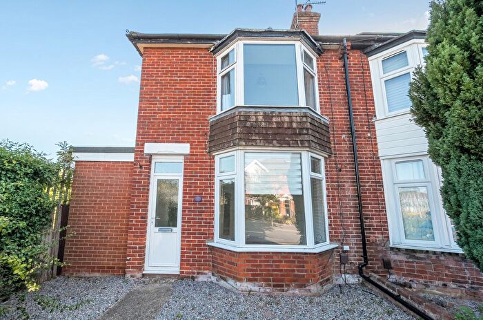 3 Bedroom End Of Terrace House To Rent In Archers Road, Eastleigh, Hampshire, SO50