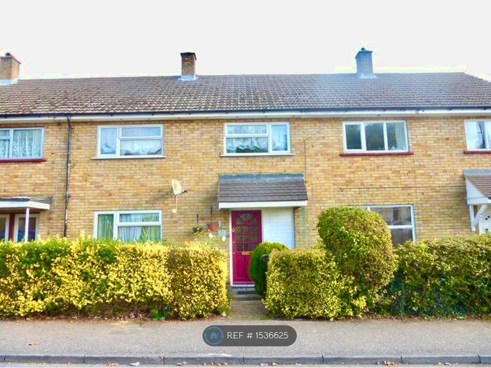 3 Bedroom Terraced House To Rent In Warwick Road, Stevenage, SG2