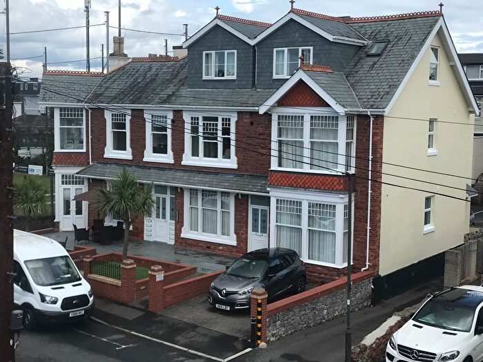2 Bedroom Flat To Rent In Stafford Road, Paignton, TQ4